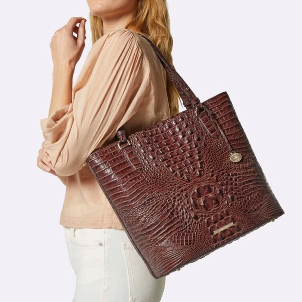 NWT BRAHMIN EZRA MELBOURNE CROC-EMBOSSED LOGO PRINT‎ LEATHER TOTE